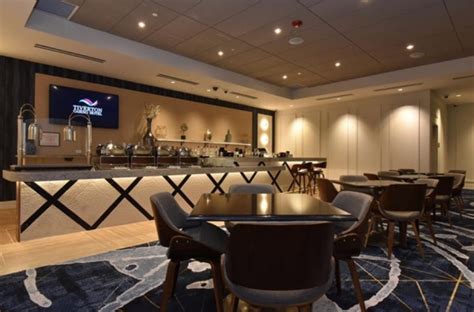 twin river casino hotel tiverton